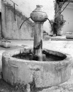 Entreveau Fountain